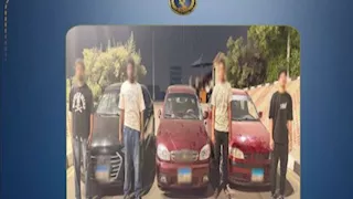 الداخلية تنهي مغامرة 4 طلاب استعرضوا بـ 3 سيارات في شوارع العاصمة