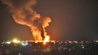 غارات وتحركات إسرائيلية جنوباً وتحليق مكثف للمسيّرات فوق بعلبك وبيروت
