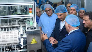 وزير الصناعة ومحافظ الإسكندرية يتفقدان مجمعات مرغم ومصانع الخامات الدوائية ببرج العرب -صور