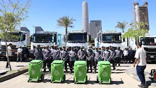 العاصمة الإدارية تطلق أول منظومة ذكية لاسترداد العبوات البلاستيكية والمعدنية