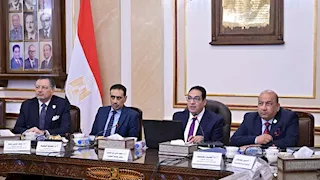 توجيه لعمداء كليات جامعة القاهرة بسرعة الانتهاء من أعمال التصحيح 