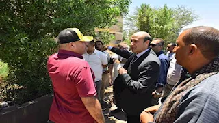  محافظ أسيوط يتابع تطوير طريق الجامعة البحرية وإنشاء سور بجوار مصرف الجبل 
