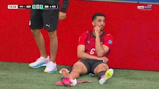 بالصور.. لحظة إصابة محمد عبدالمنعم أمام إيران بكأس العالم