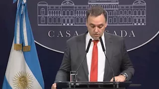 رئيس وزراء الأرجنتين يقدم استقالته.. ما السبب؟