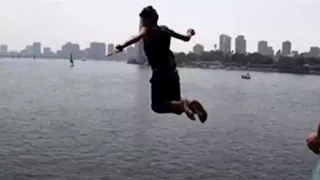 مهندس يقفز من أعلى كوبري أكتوبر هربا من الخلافات الزوجية