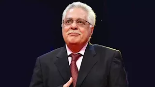 قبل إعلان اعتزاله.. ماذا قال توفيق عبدالحميد عن وفاة سهام جلال؟