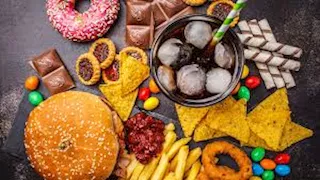 دراسة تكشف .. أطعمة قد تزيد خطر الوفاة المبكرة