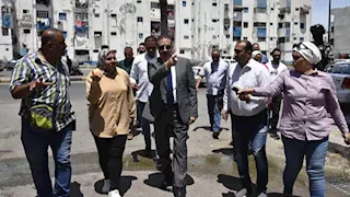 القمامة في كل مكان.. محافظ بورسعيد يوقع غرامة 900 ألف جنيه على شركة النظافة 