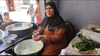 بين الفجر وعجينة الطعمية.. "صبري ومنى" زوجان هزما "عالم الصمت" بالإرادة في الشرقية -صور