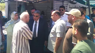 مواطن يشكو عدم صرف العلاج لمحافظ الدقهلية.. والأخير:" أنا معاك لحد ما تصرفه"
