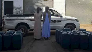 ضبط مالك مخزن وسائق لتجميع السولار وبيعه في السوق السوداء بأسوان