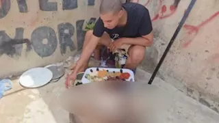 "أكل كلب ميت في العيد".. اعتقال بلوجر مغربي بعد فيديو مثير للجدل