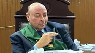 استهتار ورعونة انتهي بدهس على الطريق..كيف قاد التعاطي "سائق الوراق" إلى السجن؟ (حيثيات)