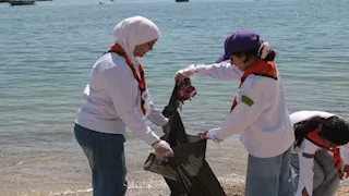 حملات تنظيف وإطلاق سلحفاة بحرية.. جهود متكاملة في يوم البيئة العالمي