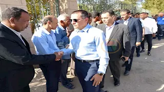 وسط دموع الأهالي وزملائها.. تشييع جنازة معلمة أسوان ضحية امتحانات الدبلومات