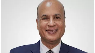 بعد تعيينه وكيلاً لحقوق عين شمس للطلاب.. تعرف على الدكتور محمد الشافعي 