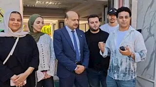 أرخص من الموبايل.. طلاب بجامعة بنها يصنعون نظارة ذكية تقرأ العملات وتكشف الطرق للمكفوفين -صور