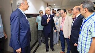 بطاقة 84 سريرًا.. رئيس جامعة المنيا يفتتح السكن الفندقي للأطباء 