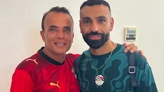 مع محمد صلاح ..محمد الشقنقيري في استقبال لاعبي منتخب مصر بعد عودتهم من كأس العالم