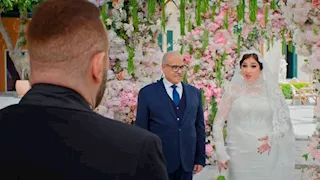 بالفيديو..أكشن وكوميديا ورومانسية في الإعلان الرسمي لفيلم "خلي بالك من نفسك"