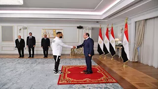 تكريم يخلد الإنجاز.. استقبال رئاسي حافل لبعثة الفراعنة بعد إنجاز كأس العالم - (فيديو)