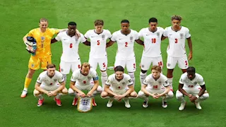 لحظة بلحظة.. إنجلترا ضد الأرجنتين 0-0.. (الشوط الأول)