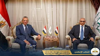 وزير شئون المجالس النيابية يهنئ رئيس مجلس الدولة بتوليه منصبه