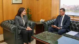 وزيرة الإسكان توجه بحلول عاجلة لتطوير منظومة المياه والصرف بأسوان