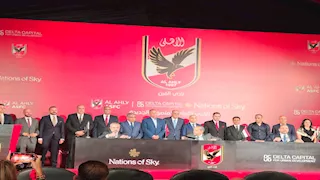 محافظ الدقهلية يداعب الخطيب: خايف شعبية الأهلي تتراجع في القاهرة والكل ييجي المنصورة