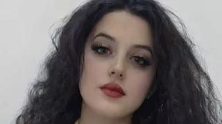أمهات على أبواب اللجان: هل ننتقد القلق أم نحاكم ضحاياه؟   