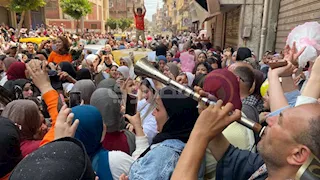 طالبات الثانوية العامة بكفر الشيخ يحتفلن بانتهاء الامتحانات بالمزمار البلدي -فيديو وصور