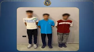 تدخلت لمنع تحرشهم بفتيات.. سيدة تتعرض لاعتداء عنيف من 3 طلاب بالإسكندرية