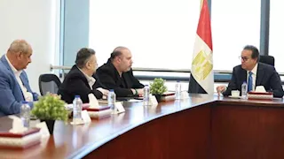 وزير الصحة يبحث تنفيذ مدينتين طبيتين بالعاصمة الجديدة والعلمين