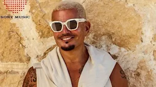 فيديو..عمرو دياب يشوق جمهوره لألبومه الجديد "حبيتك"