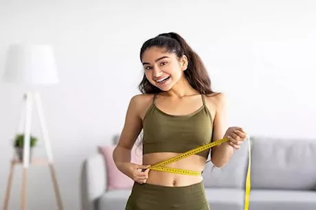 الصيف أم الشتاء أفضل لخسارة الوزن؟.. استشاري تغذية يجيب