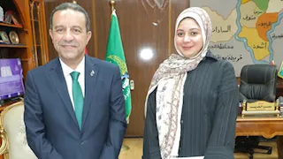 "إنتي بنتي".. محافظ المنوفية يكرم الطالبة ندى بعد إشادة رئيس الوزراء