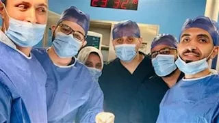 المفك اخترق رقبته.. جراحة معقدة تنقذ طفلًا من الموت بجامعة بنها