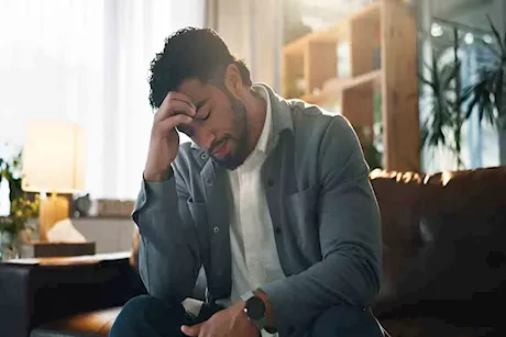 كيف تفرق بين القلق والإرهاق النفسي؟ اعرف أبرز العلامات 
