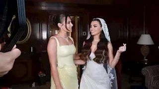 بالصور.. كارمن سليمان تنشر صور من زفاف شقيقتها "فرح"