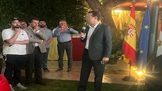 وزراء وشخصيات عامة يتابعون نهائي كأس العالم بمنزل السفير الإسباني بالقاهرة (صور)