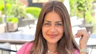 "خسارة مجهود 24 سنة".. منة فضالي تثير الجدل بمنشور غامض