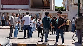 الخرائط تخدع الأدبي والحيوية تصدم العلمي.. كواليس الجغرافيا والكيمياء بثانوية المنيا -صور