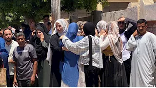 الكيمياء تبكي العلمي والجغرافيا تراضي الأدبي.. تباين آراء طلاب الثانوية في 5 محافظات -صور