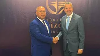 "الوزير" يبحث مع أمين المنظمة البحرية الدولية سلامة الملاحة والنقل البحري