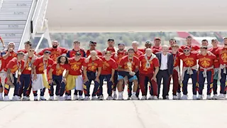 "أبطال العالم".. وصول بعثة منتخب إسبانيا إلى مدريد بعد التتويج بكأس العالم 2026
