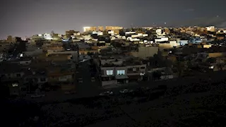إعلام كردي: هجوم صاروخي يستهدف مقرات كوملة في أربيل.. وأنباء عن انفجارات بالسليمانية