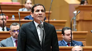 وزير الشؤون النيابية يرد على هجوم النائب عبد العليم داود ويطلب حذف "إجرام الحكومة"