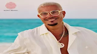 قبل طرحها.. من هم صناع أغنية "لولا البنات" لـ عمرو دياب؟