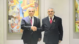 وزير الخارجية يلتقي نائب رئيس الوزراء ووزير خارجية باكستان على هامش الاجتماع الوزاري لمنظمة الآسيان 