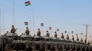 4 صواريخ و6 مسيّرات.. الأردن يكشف حصيلة الهجوم الجوي الإيراني